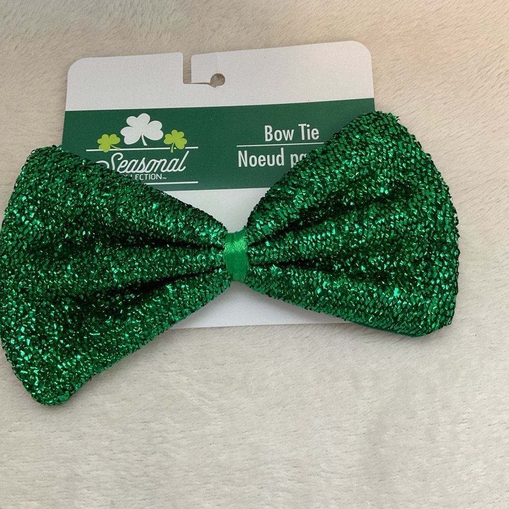Kids' Sparkling Green Bow Tie
